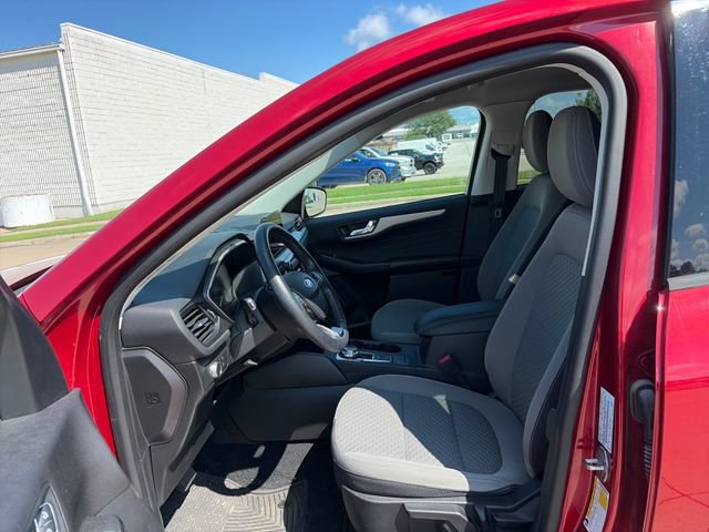 Certified 2021 Ford Escape SE w/ Cold Weather Package AWD/4WD image 10
