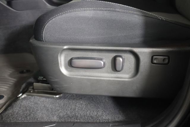 Used 2023 Toyota Tacoma TRD Off-Road AWD/4WD image 37