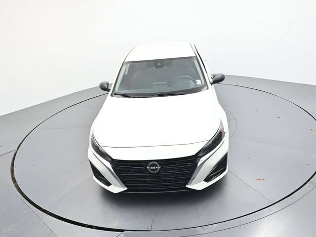 Used 2025 Nissan Altima 2.5 SV FWD image 34