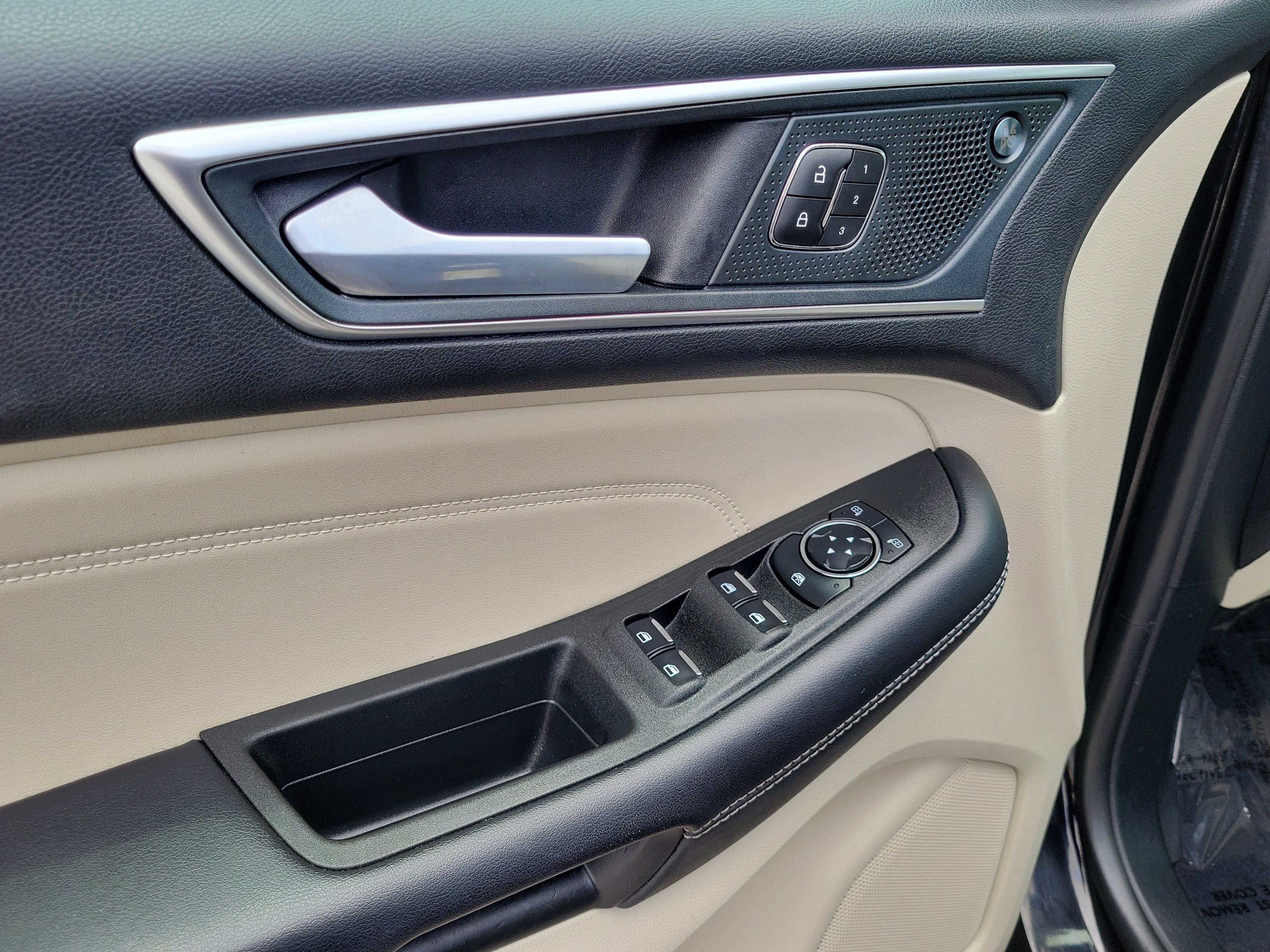 Certified 2024 Ford Edge Titanium AWD/4WD image 20