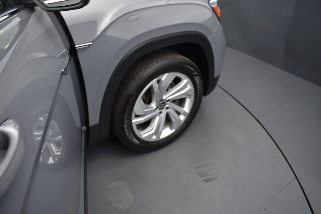 Used 2021 Volkswagen Atlas Cross Sport SEL AWD/4WD image 25