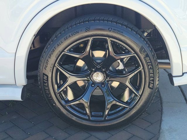 Certified 2025 Ford F150 Lariat w/ Equipment Group 502A High AWD/4WD image 10