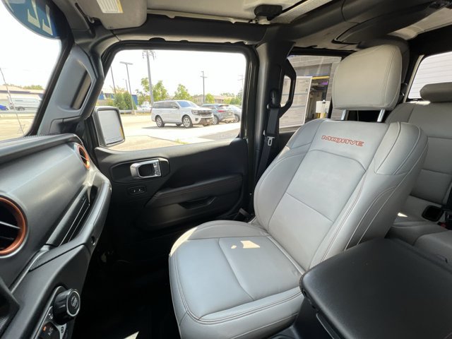 Used 2022 Jeep Gladiator Mojave w/ Cold Weather Group AWD/4WD image 21