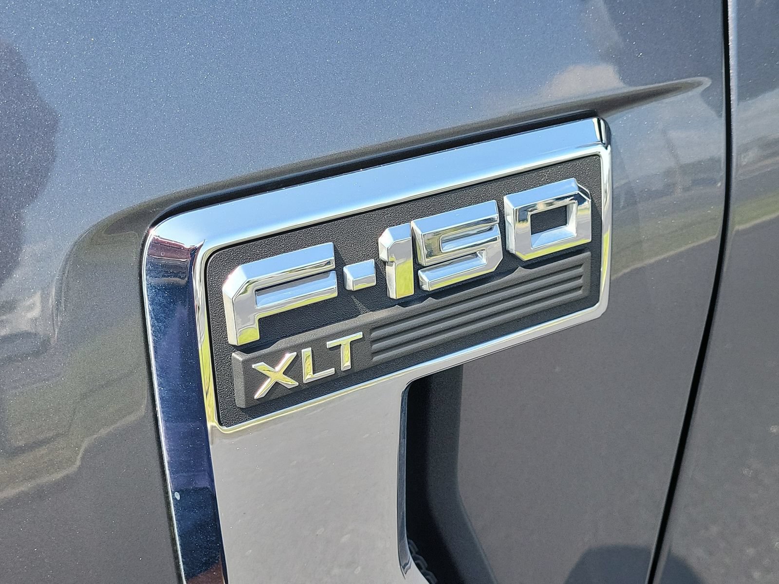Certified 2021 Ford F150 XLT w/ Trailer Tow Package RWD image 7