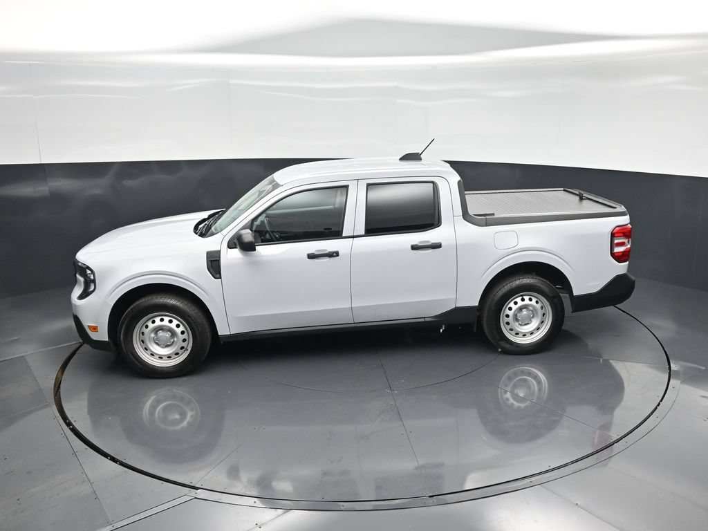 Certified 2025 Ford Maverick XL FWD image 39