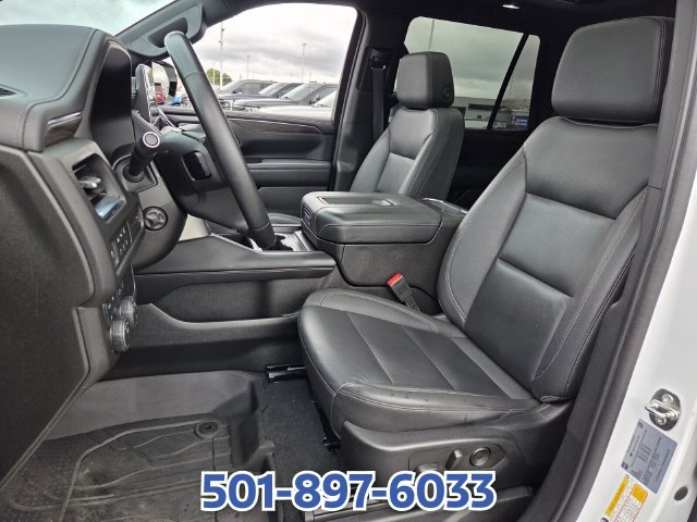 Used 2023 Chevrolet Tahoe Z71 w/ Luxury Package AWD/4WD image 9