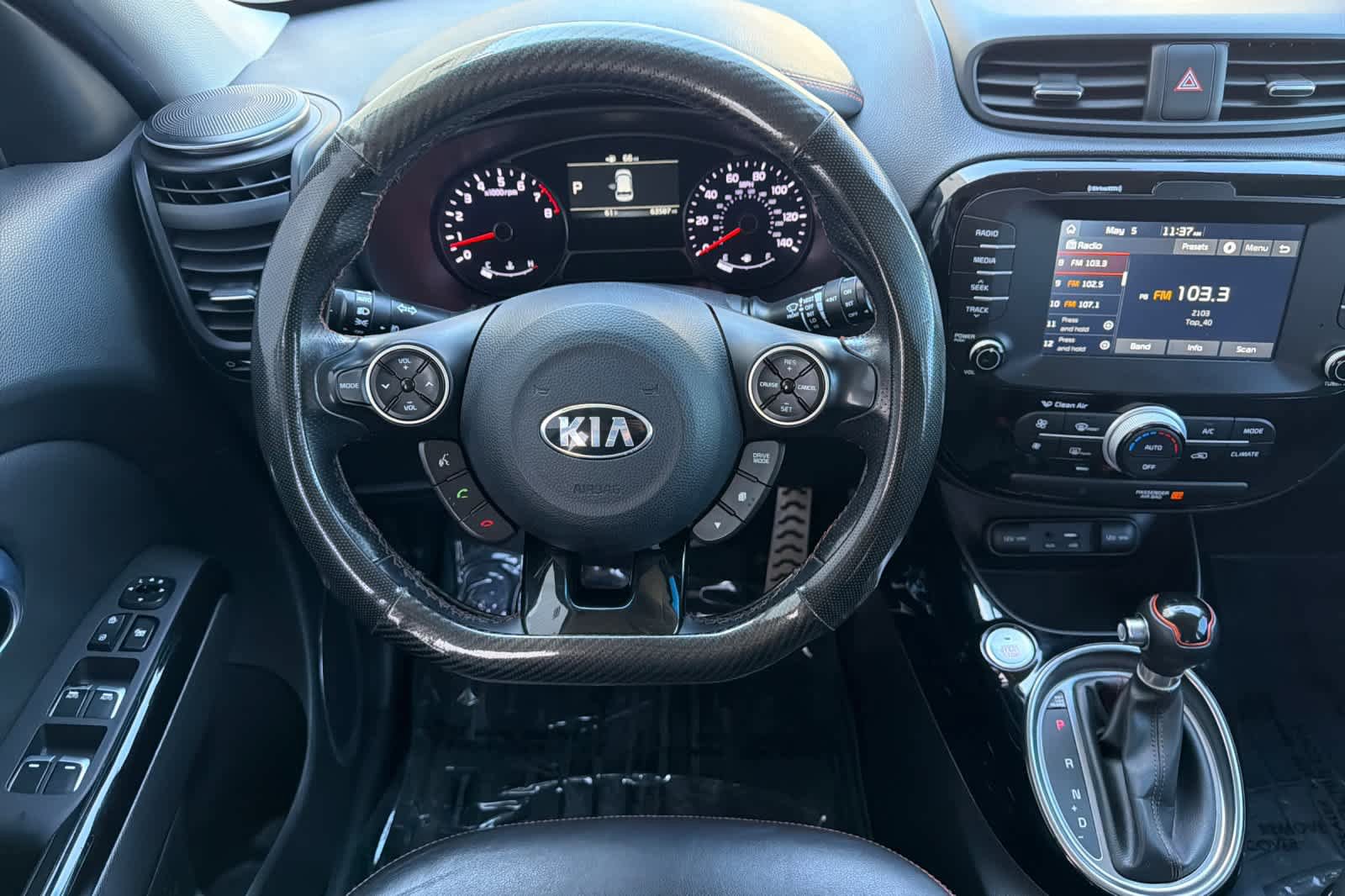 Used 2018 Kia Soul ! FWD image 14