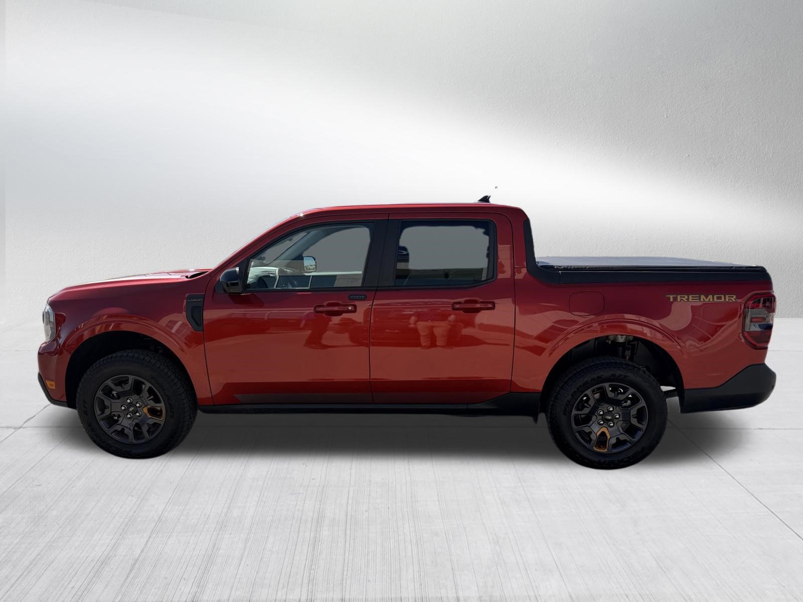 Certified 2024 Ford Maverick Tremor w/ Tremor Off-Road Package AWD/4WD image 4