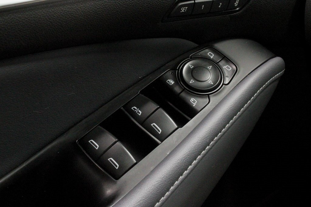 Used 2024 Buick Enclave Premium image 29