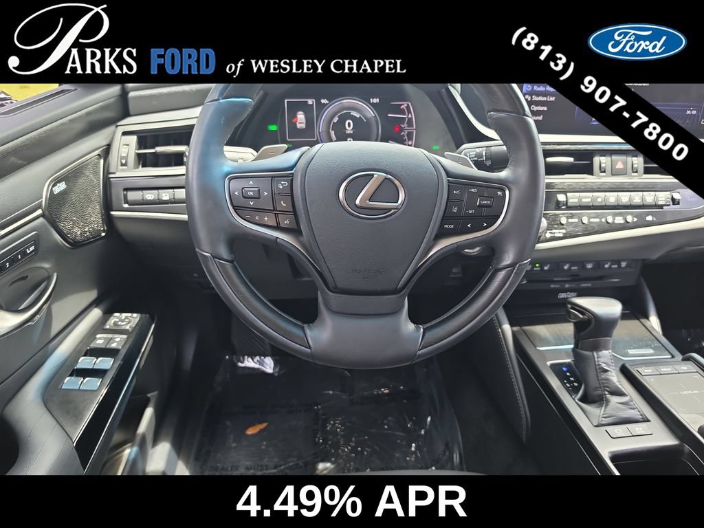 Used 2022 Lexus ES 300h Ultra Luxury w/ Accessory Package 2 FWD image 13