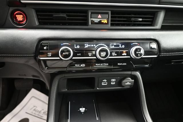 Used 2025 Honda Pilot Touring image 17