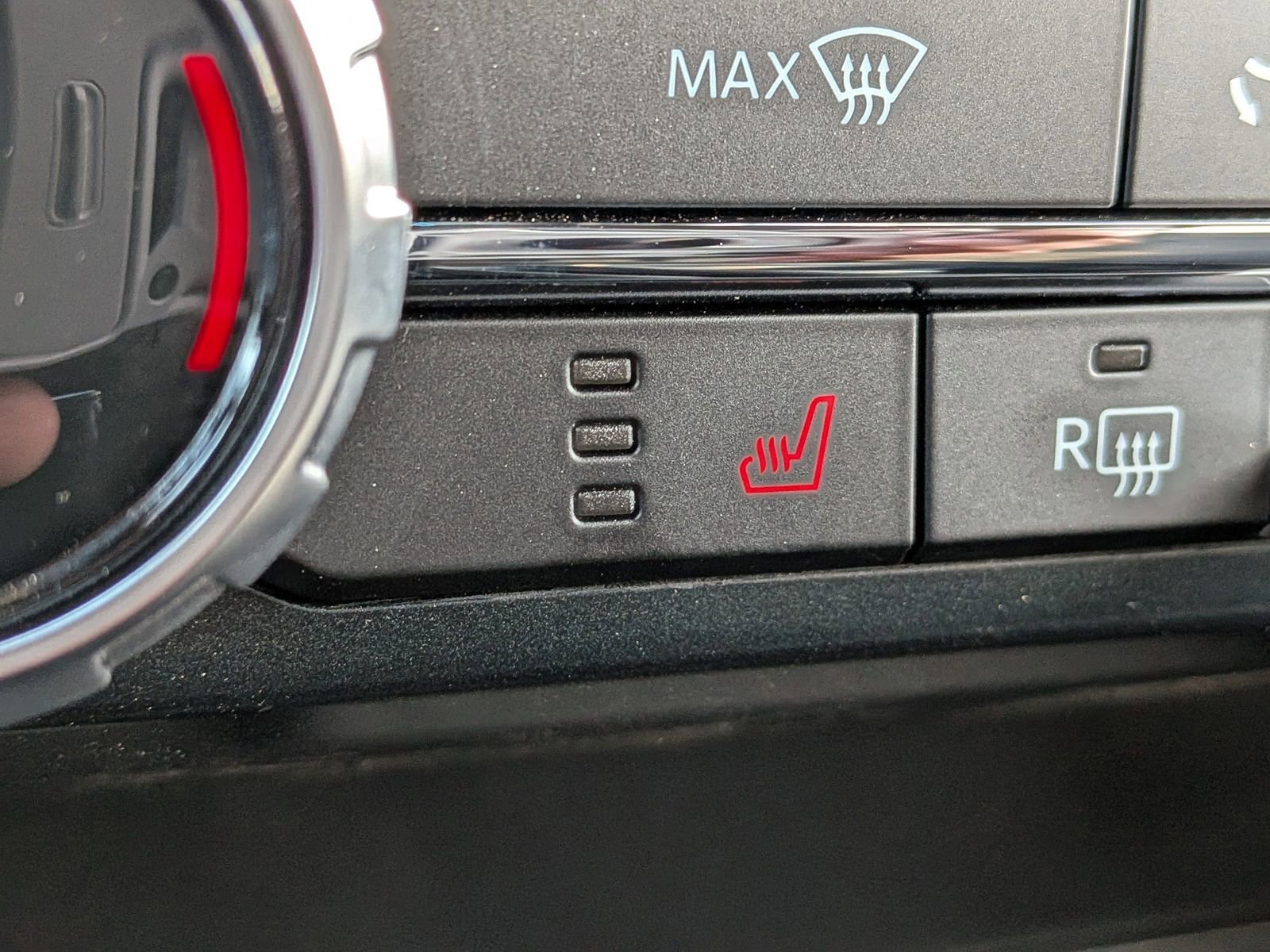 Certified 2025 Ford F150 XLT w/ Equipment Group 302A MID image 27