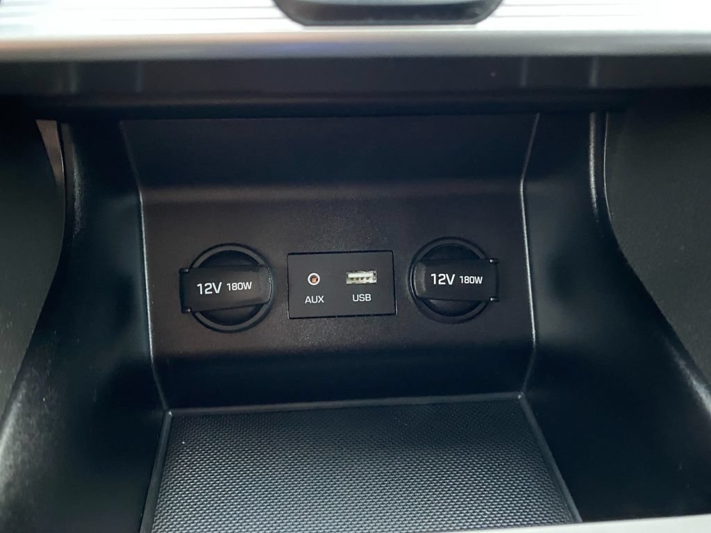 Used 2019 Hyundai Elantra SE w/ Cargo Package FWD image 37