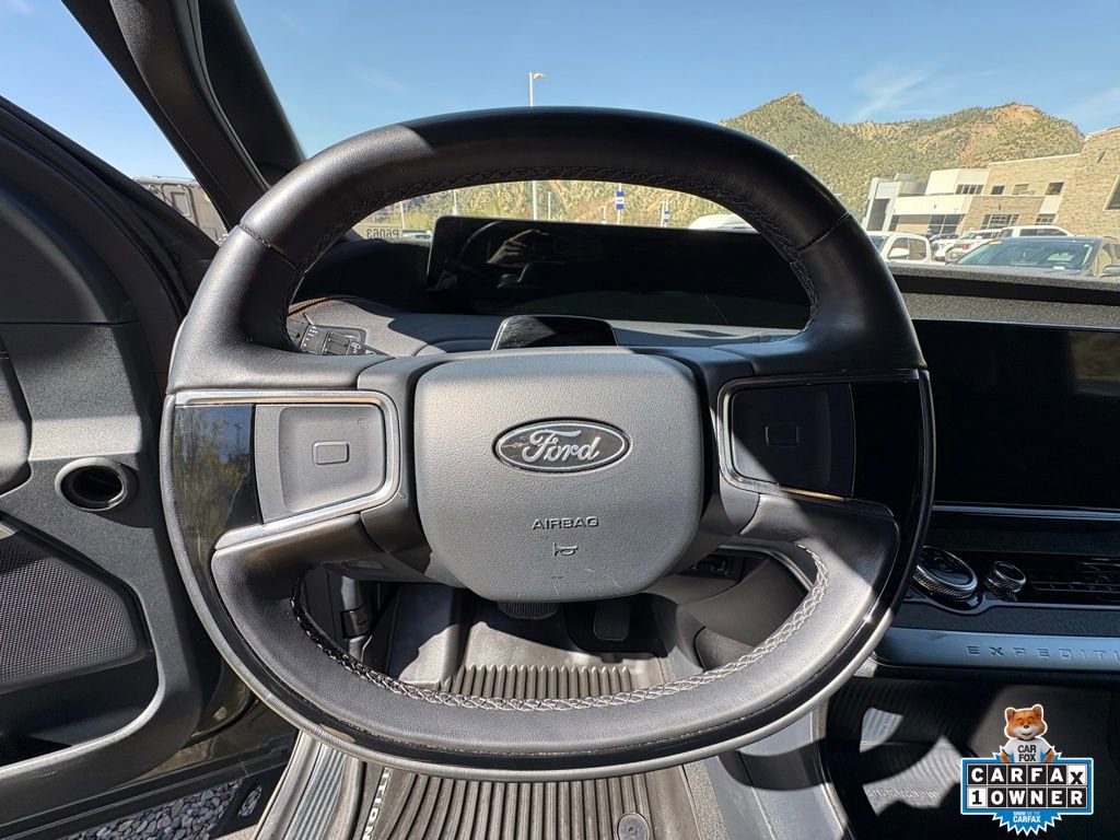 Certified 2025 Ford Expedition Tremor AWD/4WD image 2