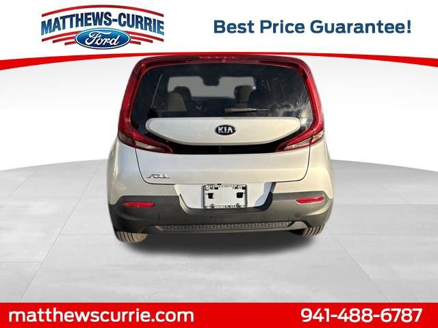 Used 2021 Kia Soul LX image 3