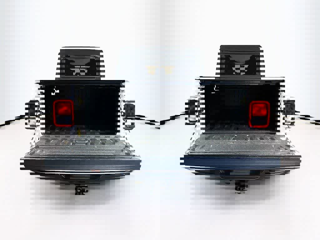 Used 2023 Jeep Gladiator Mojave w/ Dual Top Group image 24