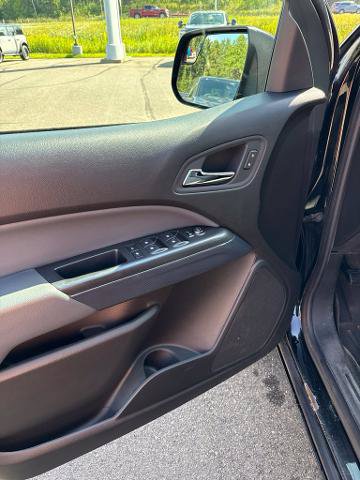 Used 2017 Chevrolet Colorado Z71 AWD/4WD image 24