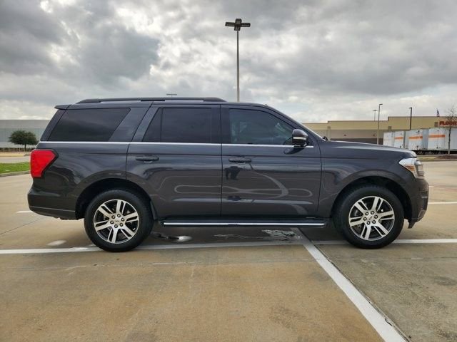 Certified 2022 Ford Expedition XLT image 2