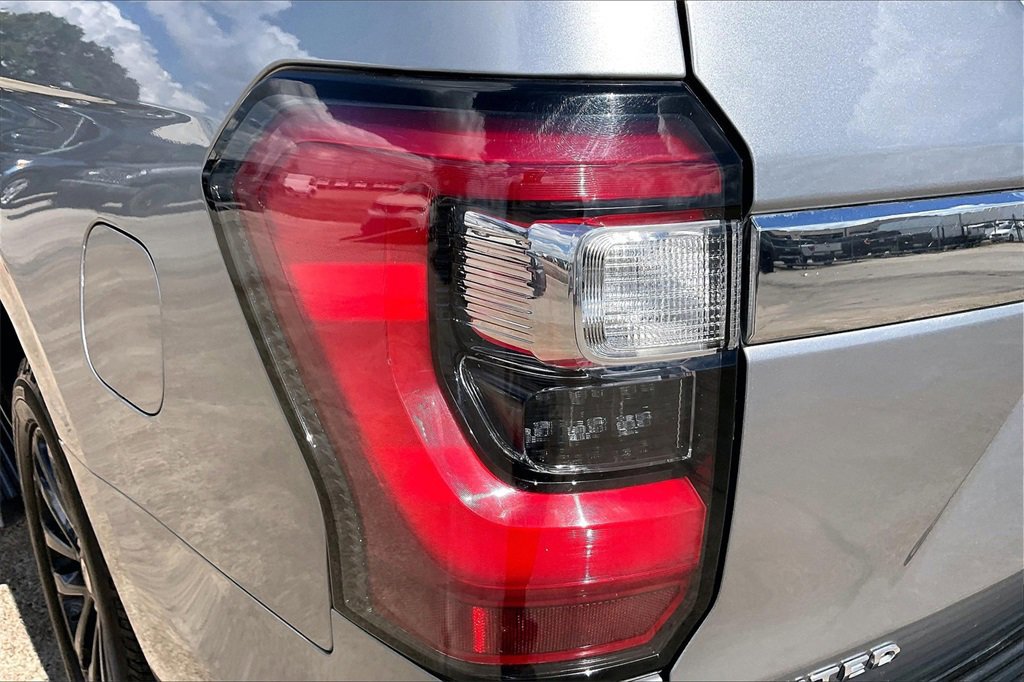 Certified 2021 Ford Expedition Max Limited image 20