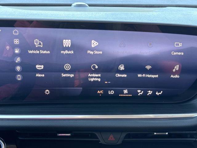 Used 2025 Buick Envision Preferred image 27