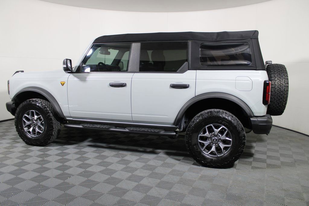 Certified 2023 Ford Bronco Badlands image 2