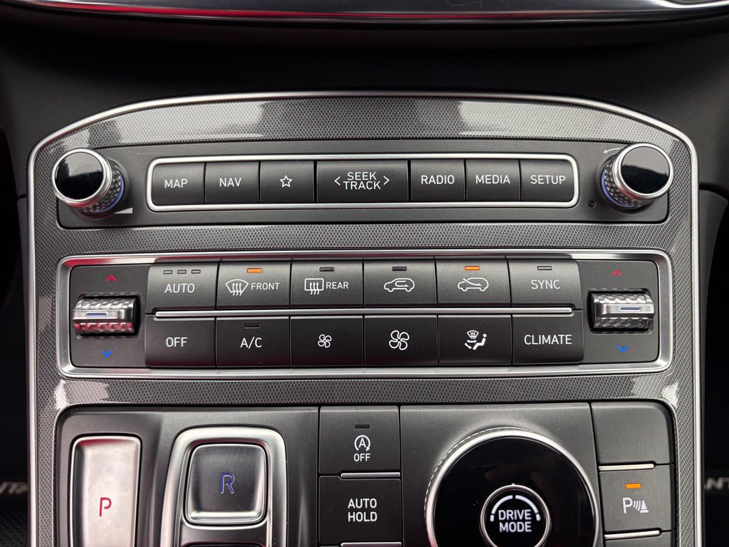 Used 2023 Hyundai Santa Fe Calligraphy w/ Cargo Package FWD image 6