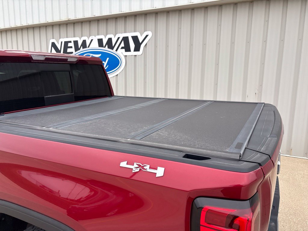 Used 2020 GMC Sierra 1500 SLT w/ SLT Premium Plus Package AWD/4WD image 11
