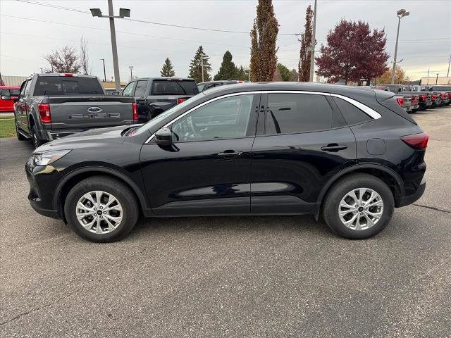 Certified 2023 Ford Escape Active w/ Tech Pack #2 image 3