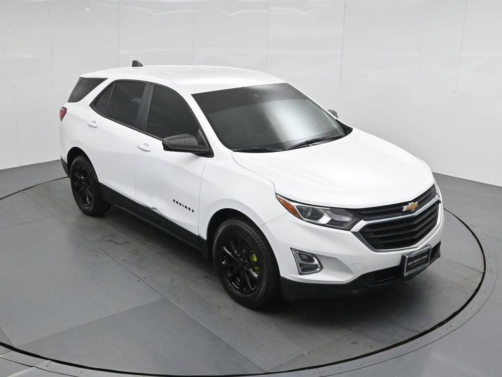 Used 2021 Chevrolet Equinox LS w/ LS Convenience Package image 4