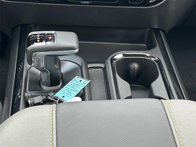 Used 2025 Chevrolet Silverado 1500 ZR2 w/ Technology Package image 17