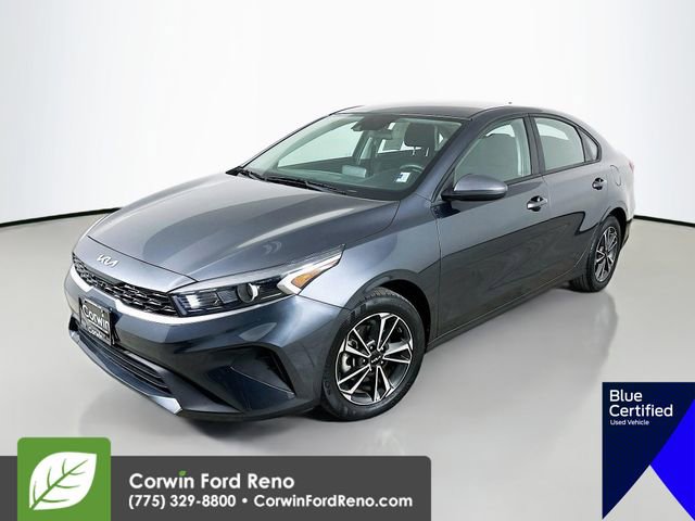 Used 2023 Kia Forte LXS FWD image 3