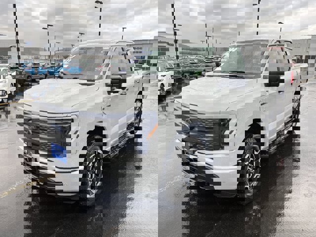 Certified 2023 Ford F150 Lightning XLT image 1
