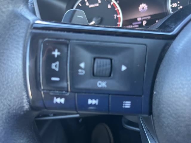 Used 2023 Nissan Rogue SV FWD image 16