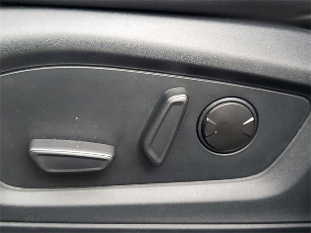 Certified 2022 Ford Explorer Platinum w/ Equipment Group 601A image 10