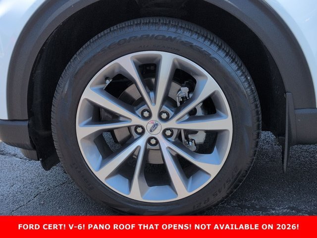 Certified 2025 Ford Explorer Platinum w/ Ultimate Package AWD/4WD image 9