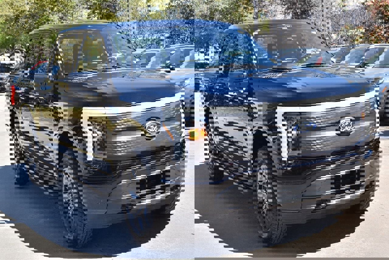 Certified 2025 Ford F150 Lightning Flash image 11