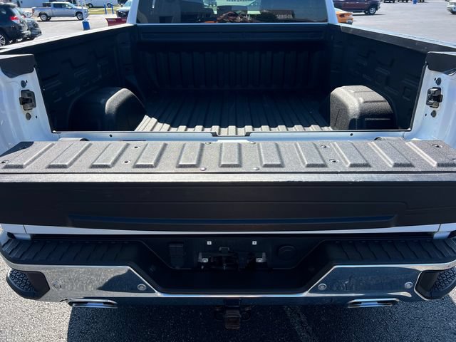 Used 2023 Chevrolet Silverado 1500 LTZ AWD/4WD image 8