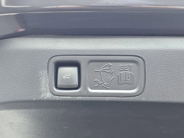 Certified 2023 Ford Expedition Platinum RWD image 36