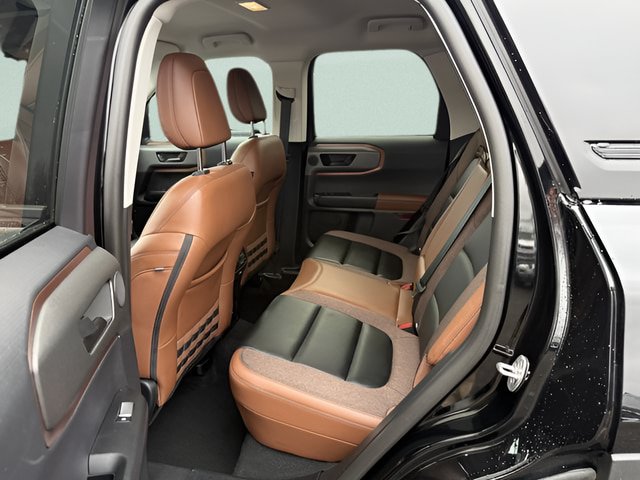 Certified 2025 Ford Bronco Sport Outer Banks w/ Outer Banks Tech Package+ AWD/4WD image 5