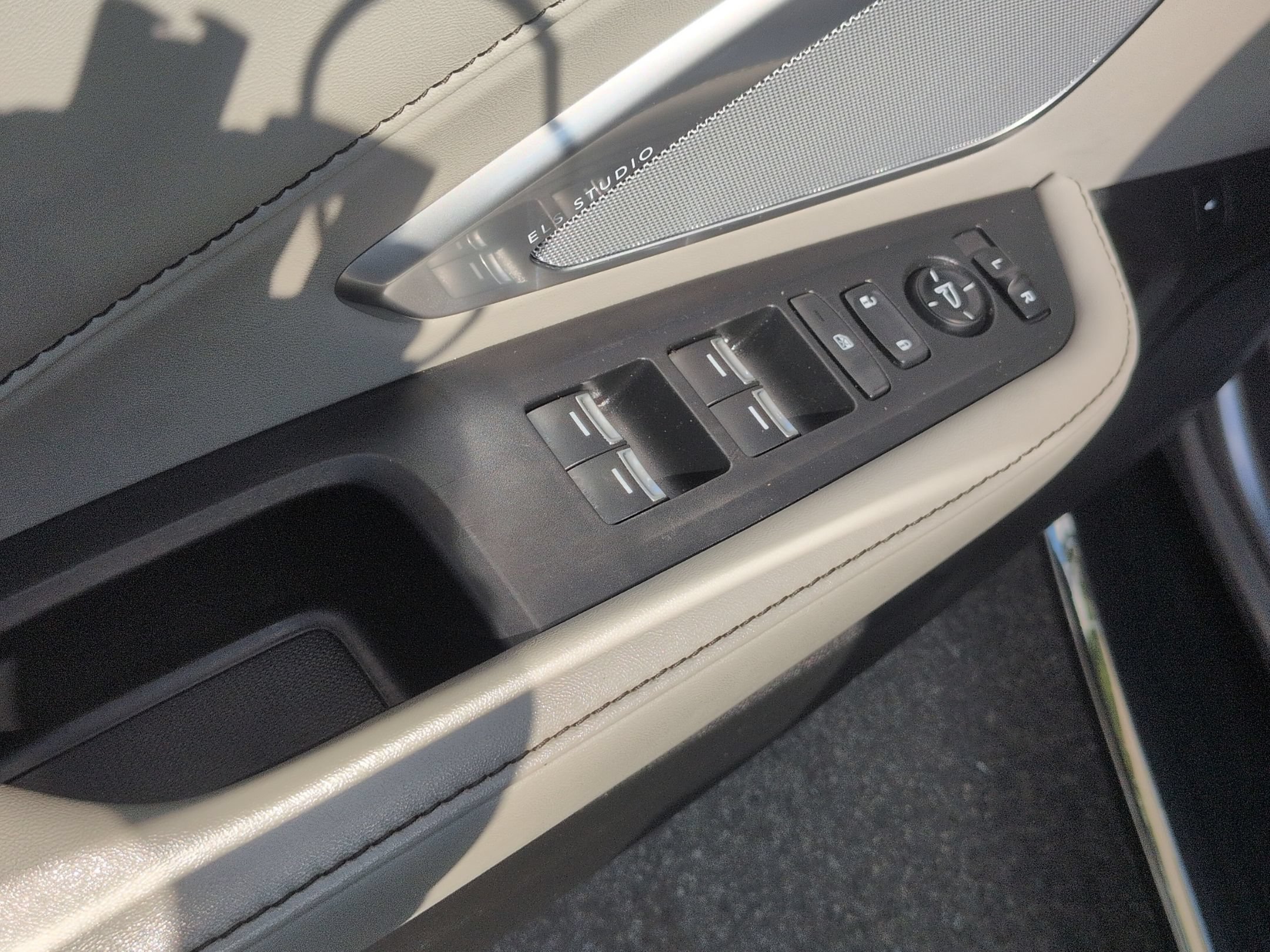 Used 2022 Acura RDX AWD w/ Technology Package image 14