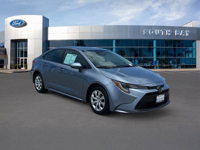 Used 2023 Toyota Corolla LE w/ Carpet Mat Package (TMS) FWD image 7