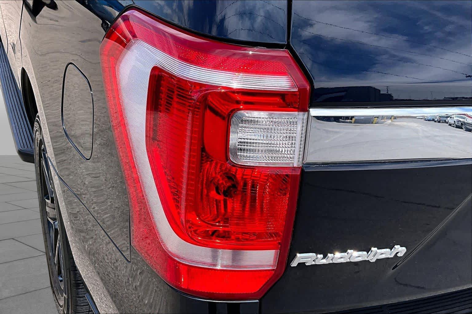 Certified 2021 Ford Expedition XLT RWD image 28