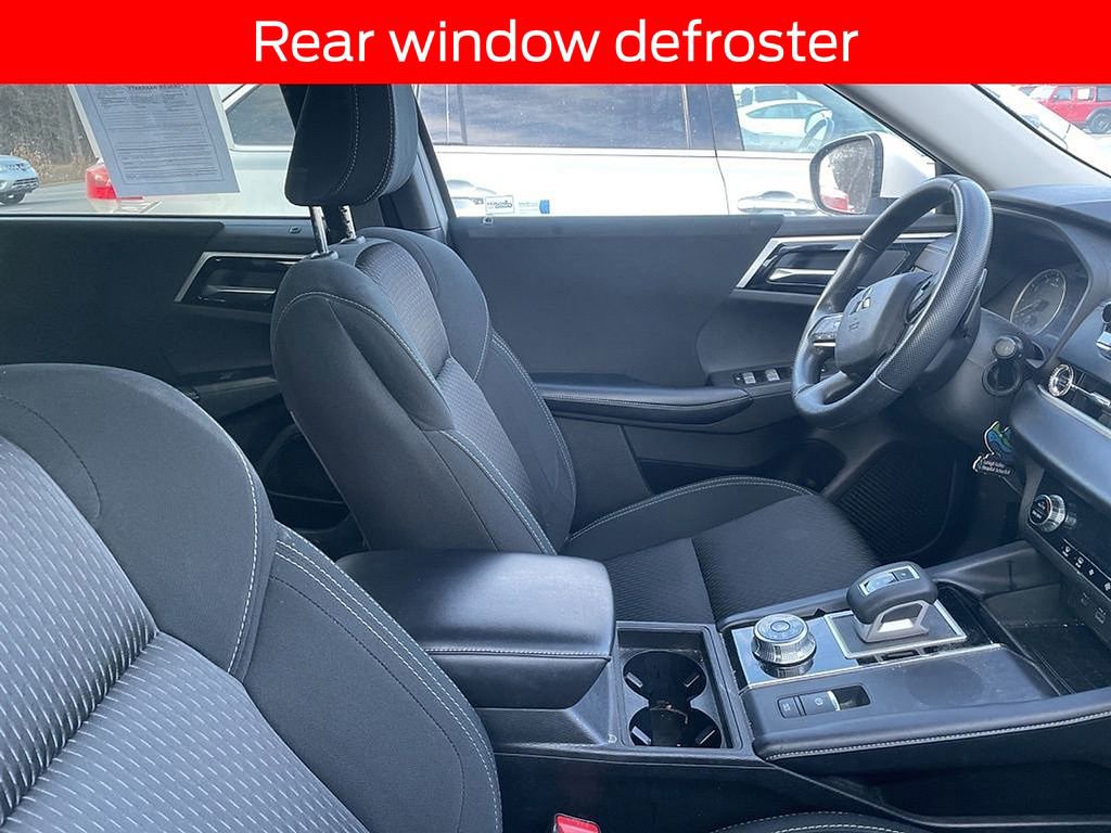 Used 2022 Mitsubishi Outlander ES image 10