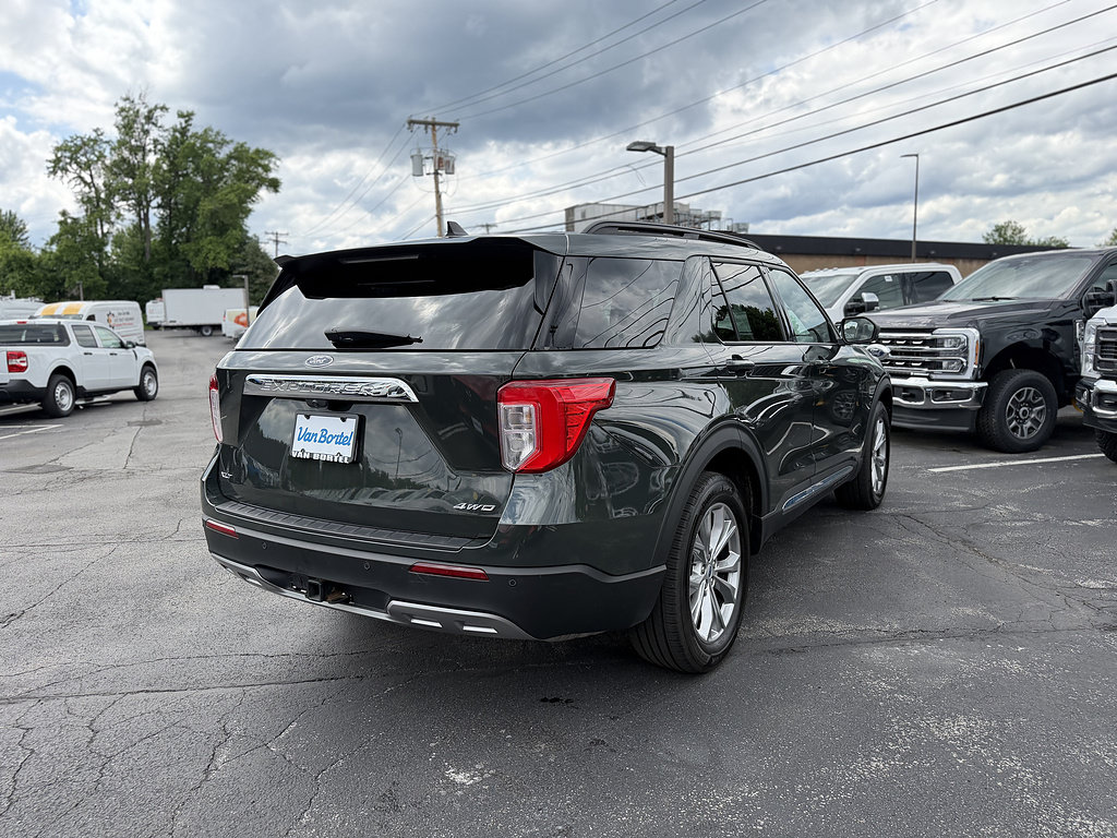 Certified 2023 Ford Explorer XLT w/ Equipment Group 202A AWD/4WD image 7