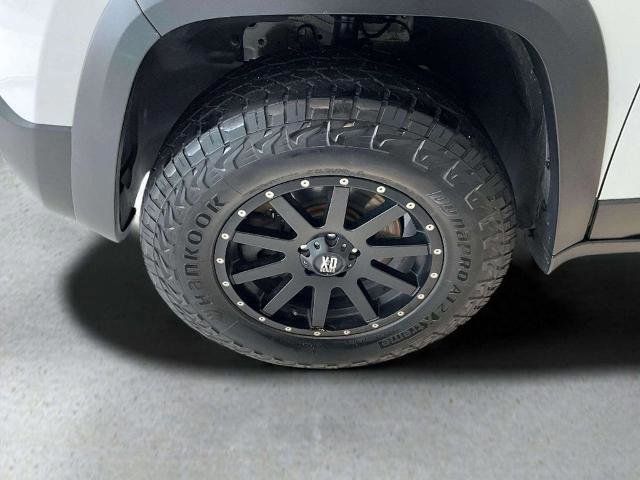 Used 2017 Jeep Cherokee Trailhawk w/ Comfort & Convenience Group image 26