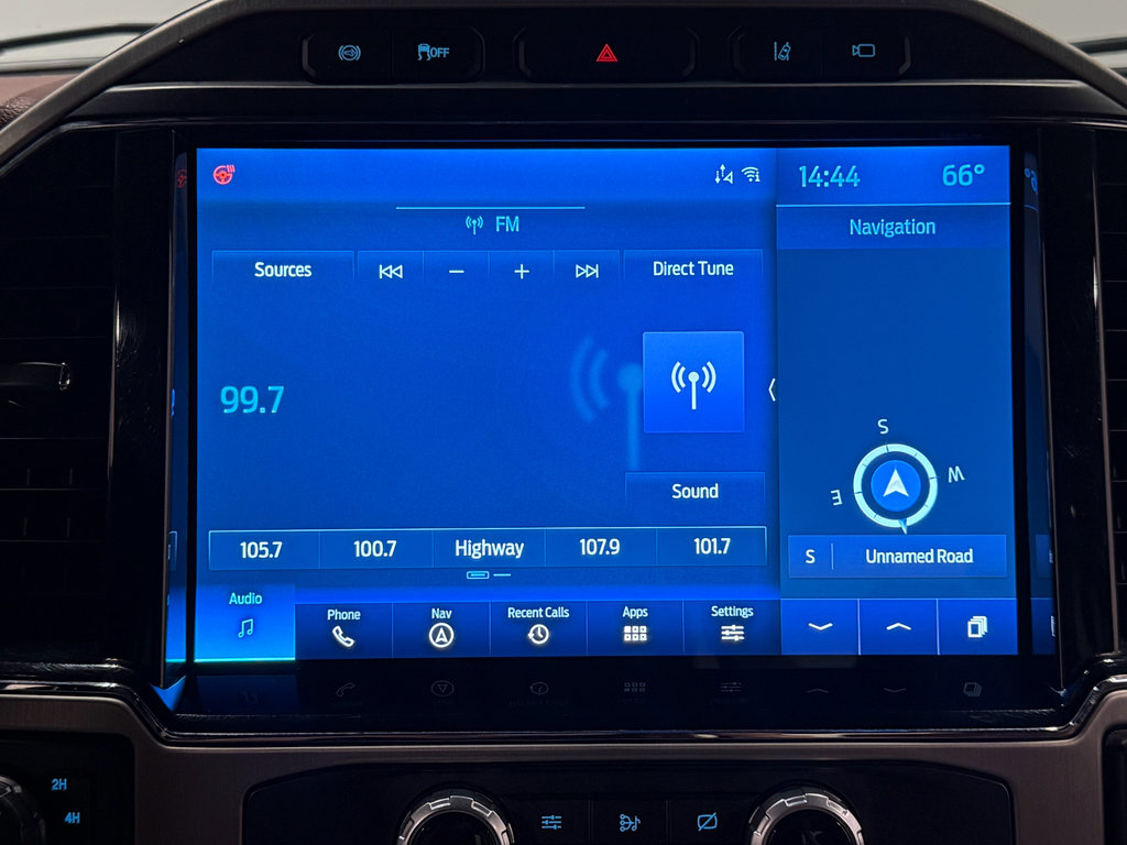 Certified 2022 Ford F350 Platinum w/ Snow Plow Prep Package image 21