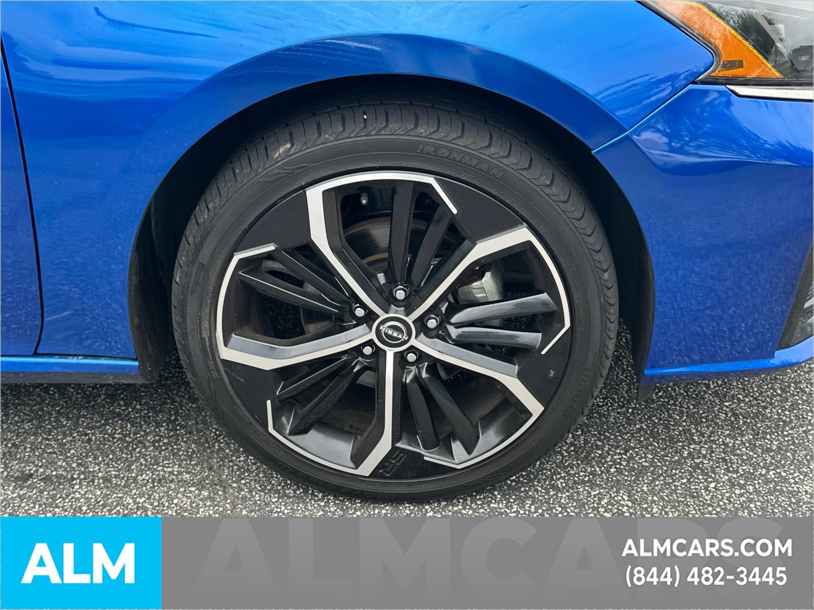 Used 2025 Nissan Altima 2.5 SR FWD image 14