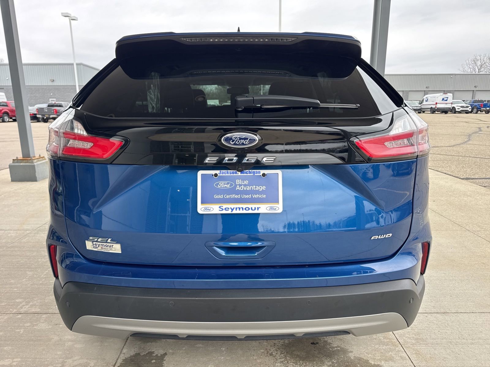 Certified 2024 Ford Edge SEL image 3