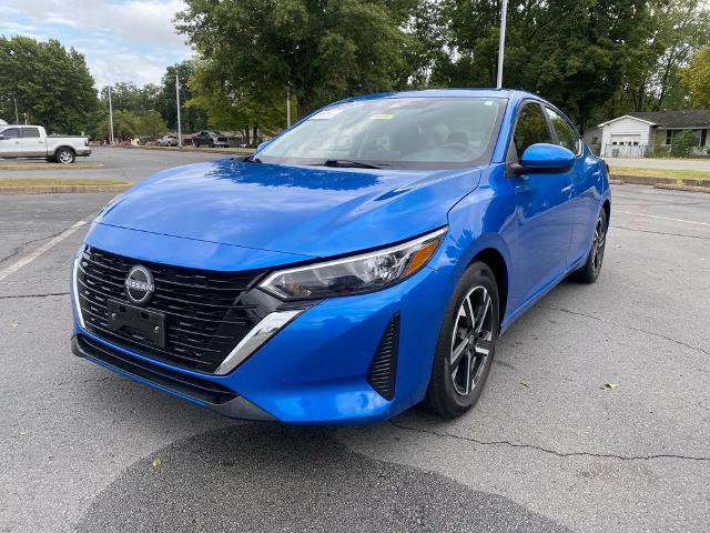Used 2025 Nissan Sentra SV FWD image 3