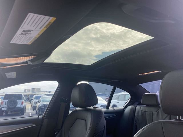 Used 2020 BMW 540i xDrive w/ M Sport Package image 16